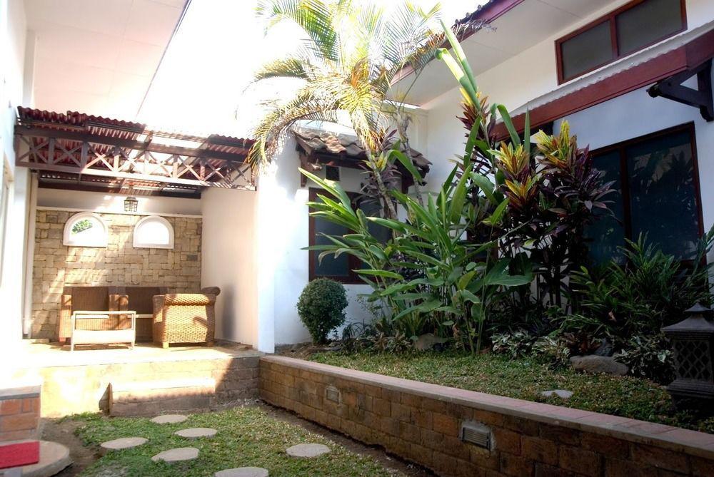 Family Hotel Gradia 1 Batu  Dış mekan fotoğraf
